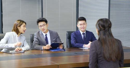 你的简历能否打动HR?这些求职技巧你必须掌握!(图1) 你的简历能否打动HR?这些求职技巧你必须掌握!(图1)